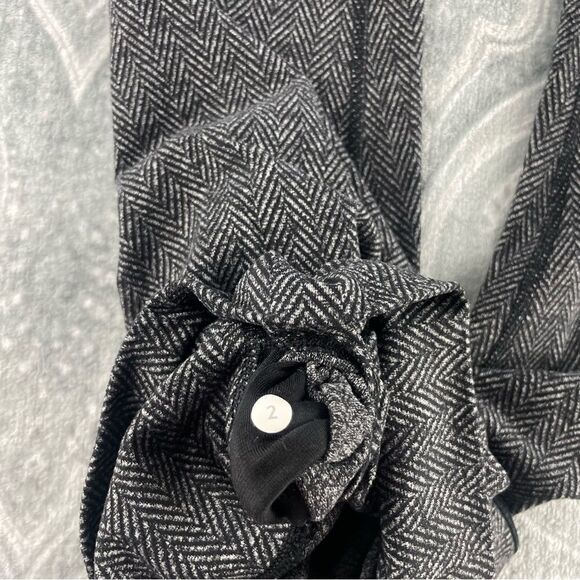 Lululemon Wunder Under Pant (Hi-rise) - Picture 5 of 5